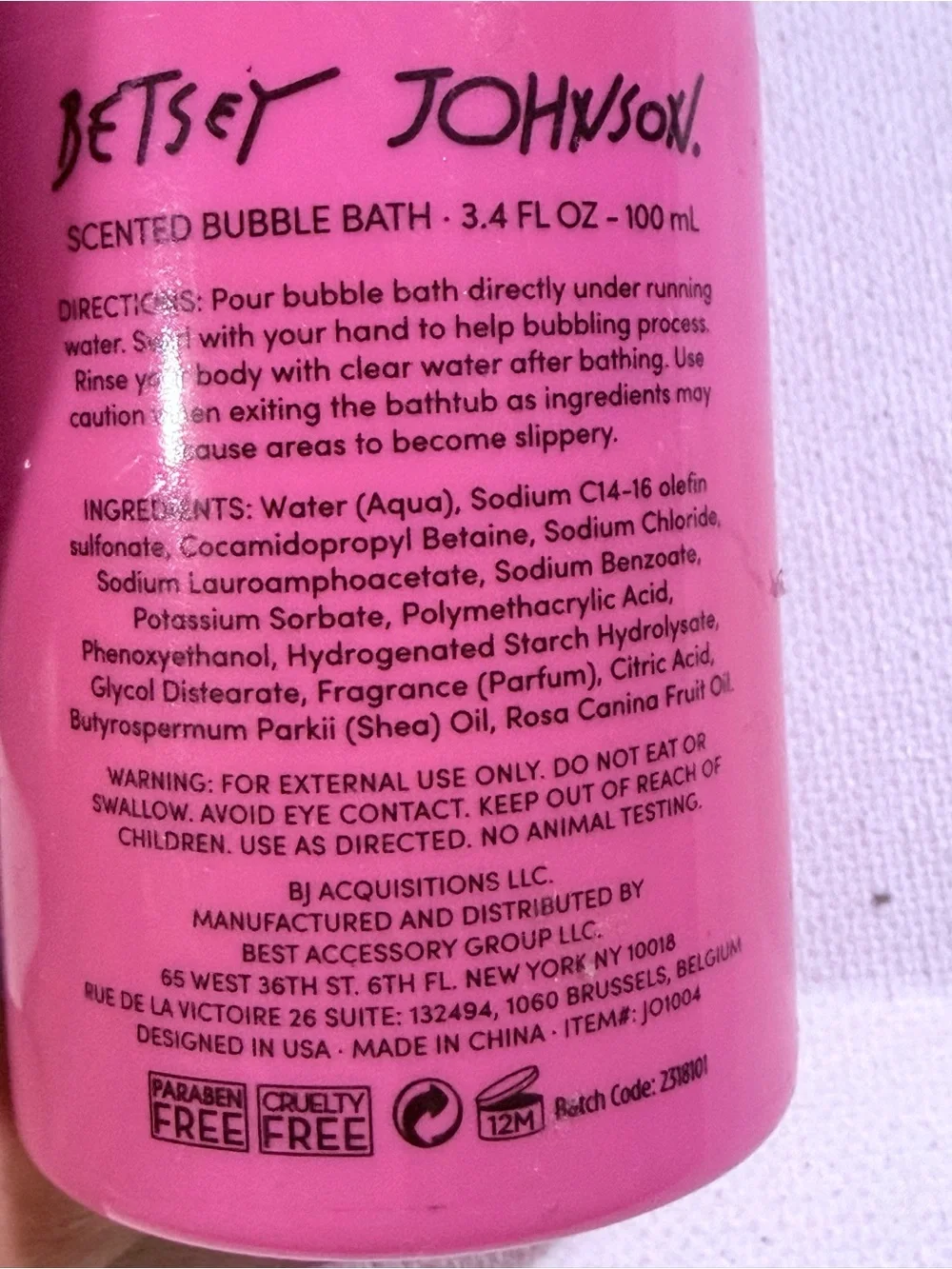 Betsey Johnson Vivid Roses Scented Hand Lotion & Bubble Bath- Black & Pink